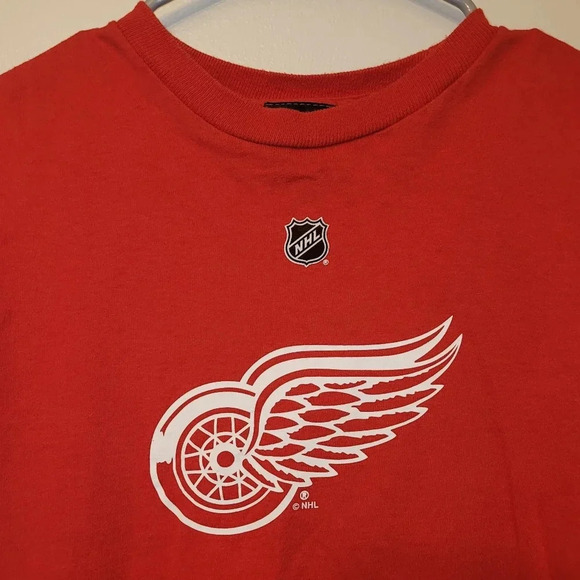 Detroit Red Wings Reebok Tee Kids/Youth XL LIDSTROM #5 NFL Hockey LOT E28 - Picture 2 of 6